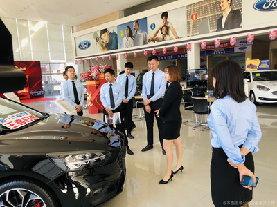 福建豐潤汽車銷售 專業(yè)服務(wù)，駕馭未來——寶馬汽車銷售體驗